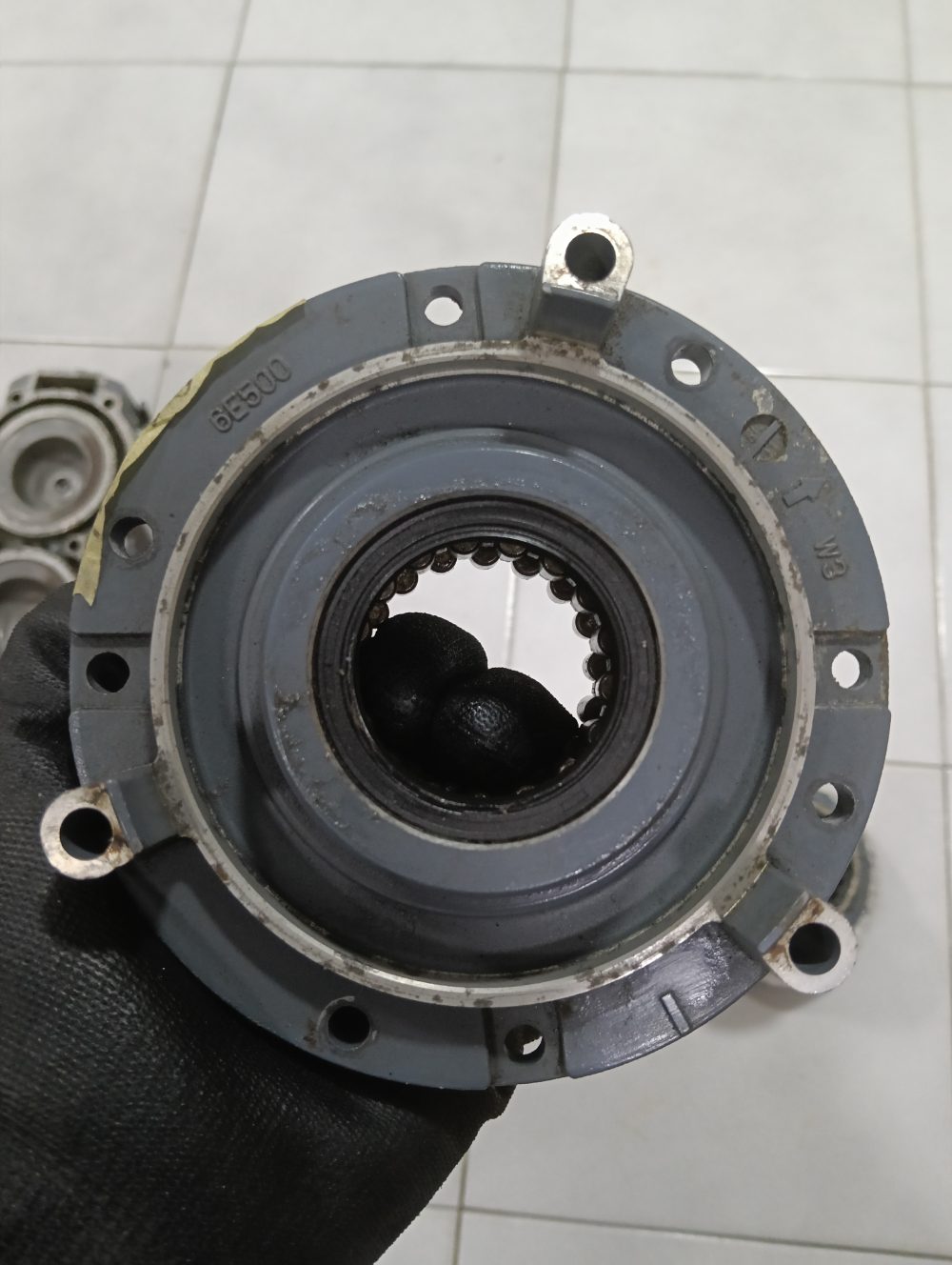 Soporte de rodamientos para Yamaha 200 HP 2T — foto 2