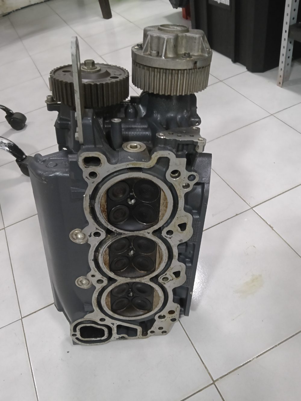 Culata izquierda completa para Yamaha 250 HP — foto 2