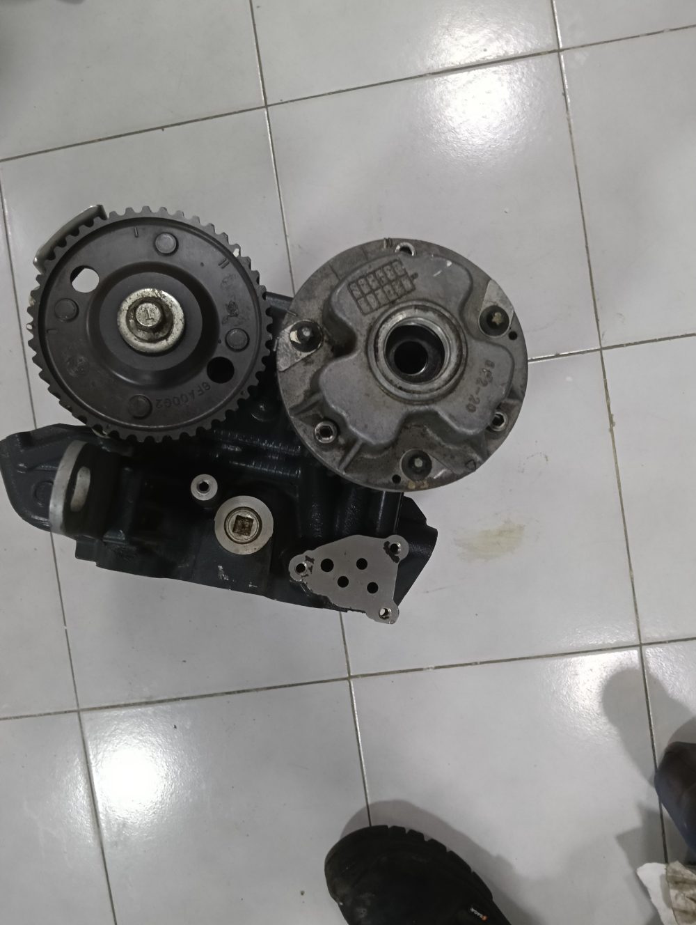 Culata izquierda completa para Yamaha 250 HP — foto 3