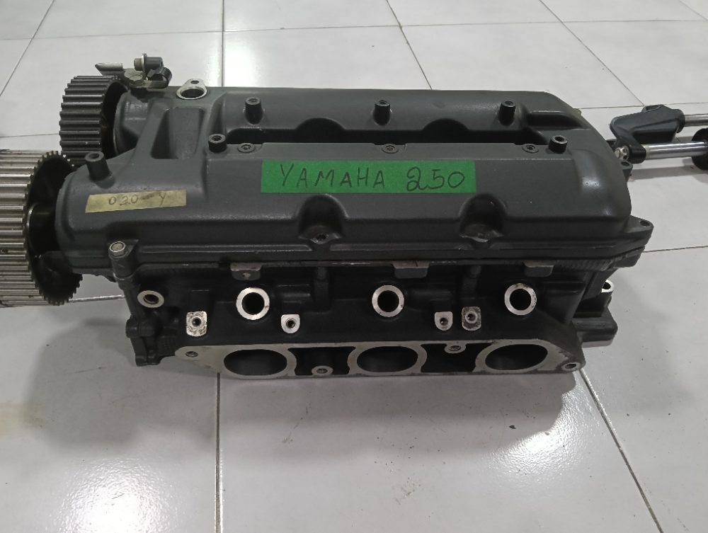 Culata izquierda completa para Yamaha 250 HP — foto 4