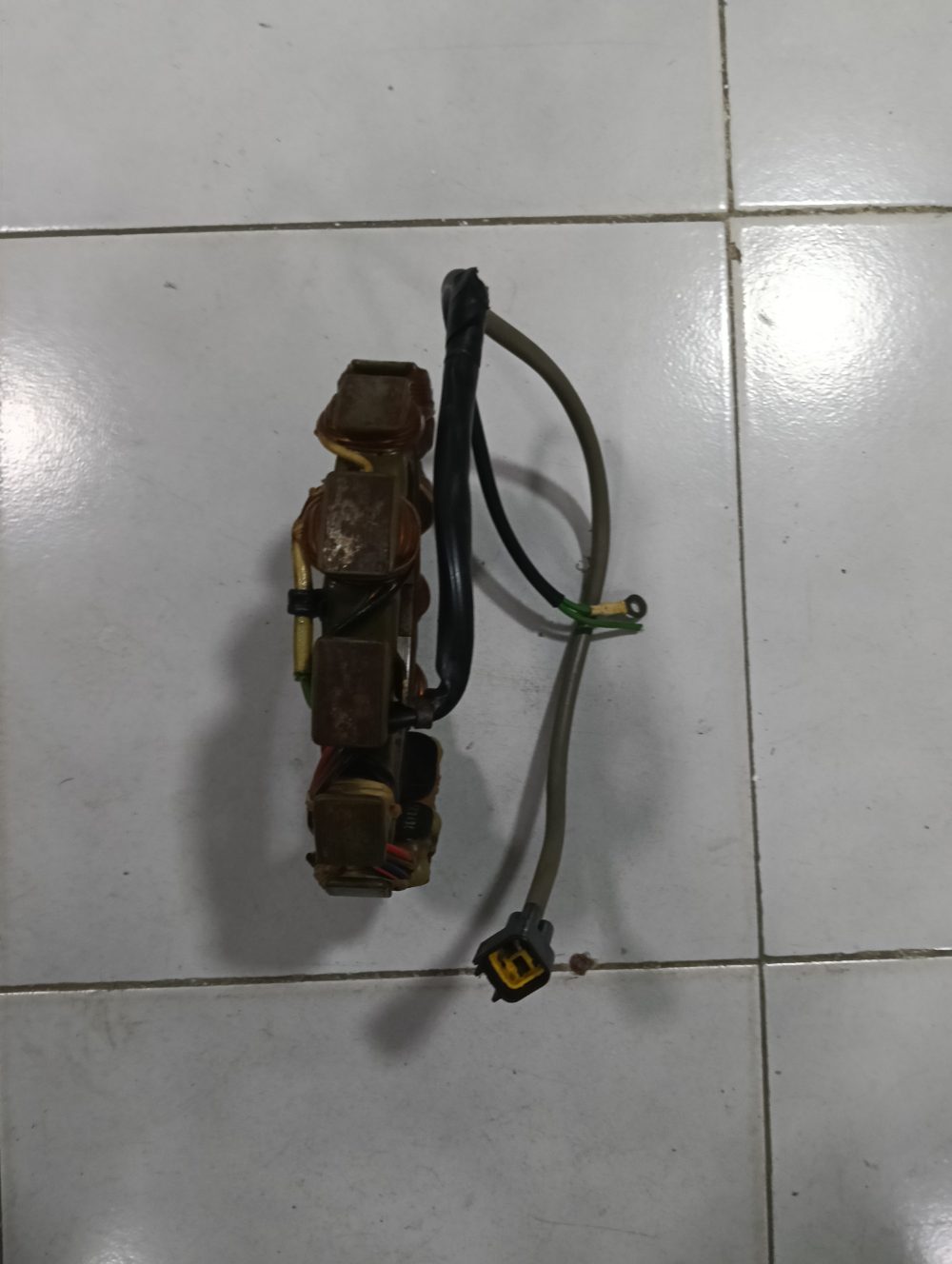 Bobina estator para Yamaha 200 HP 2T — foto 3
