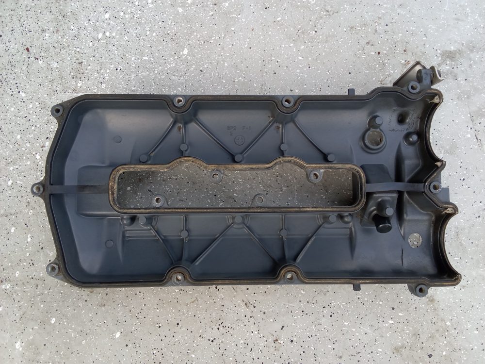 Tapa válvula para Yamaha 250 HP — foto 3