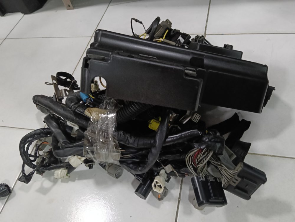 Sistema eléctrico para Suzuki 250 HP — foto 2