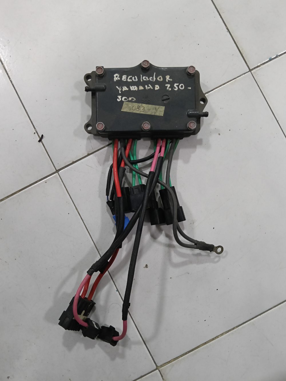 Regulador de voltaje para Yamaha 300 HP — foto 2