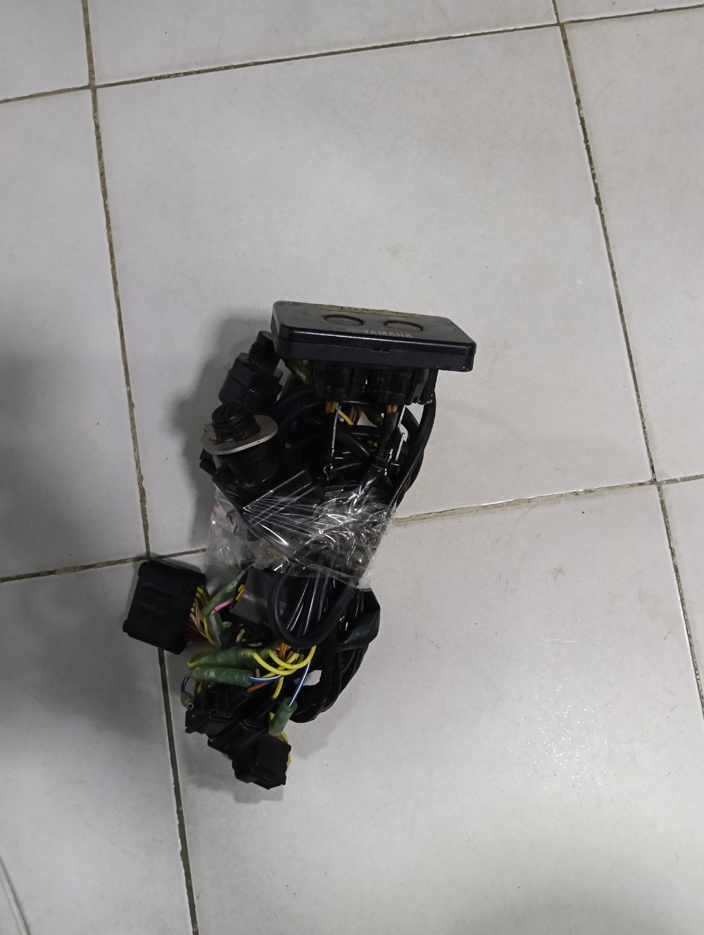 Suiche electrónico para Yamaha 300