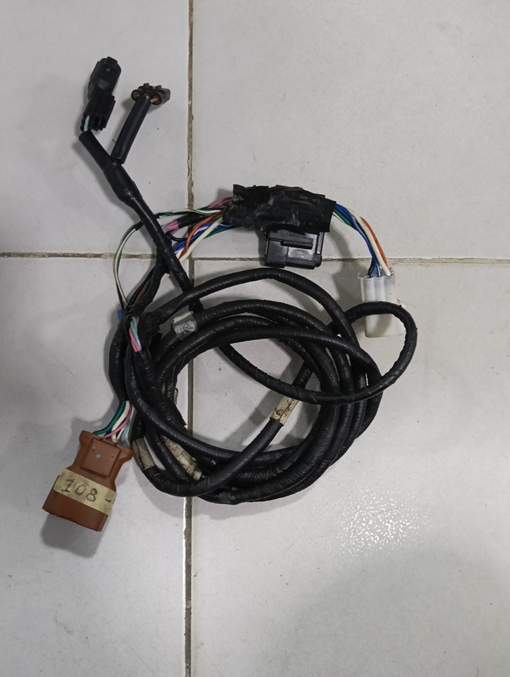 Arnes corto de caja de control para Suzuki 300 HP