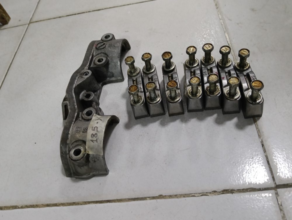 Soporte de bancada de árbol de levas para Yamaha 250 HP — foto 2