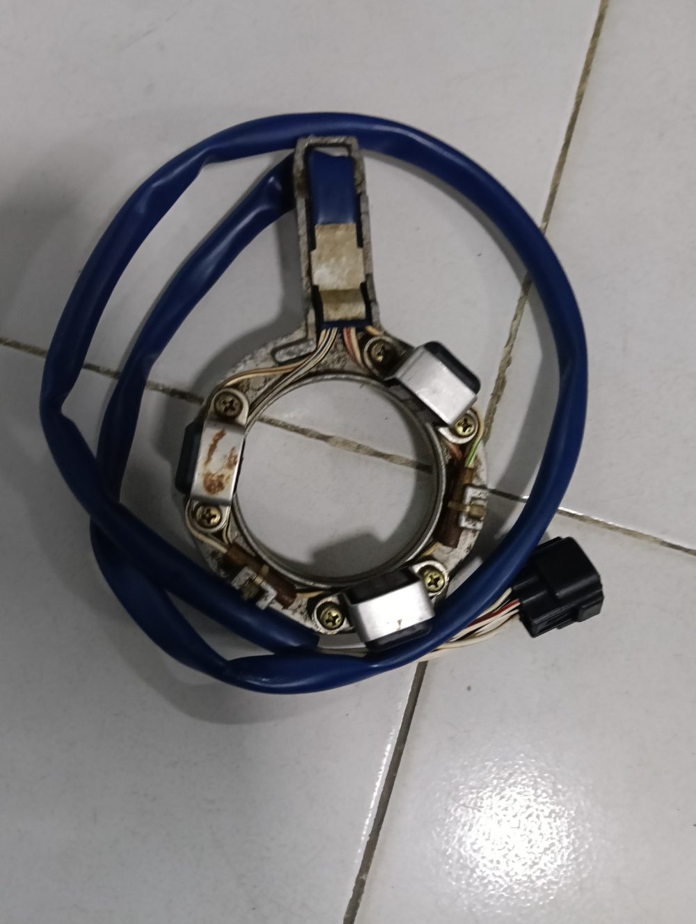 Bobina pulsora para Yamaha 200 HP 2T — foto 3