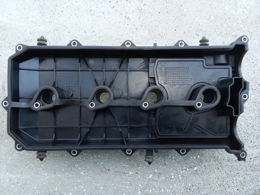 Tapa Válvula para Yamaha 300 HP — foto 3