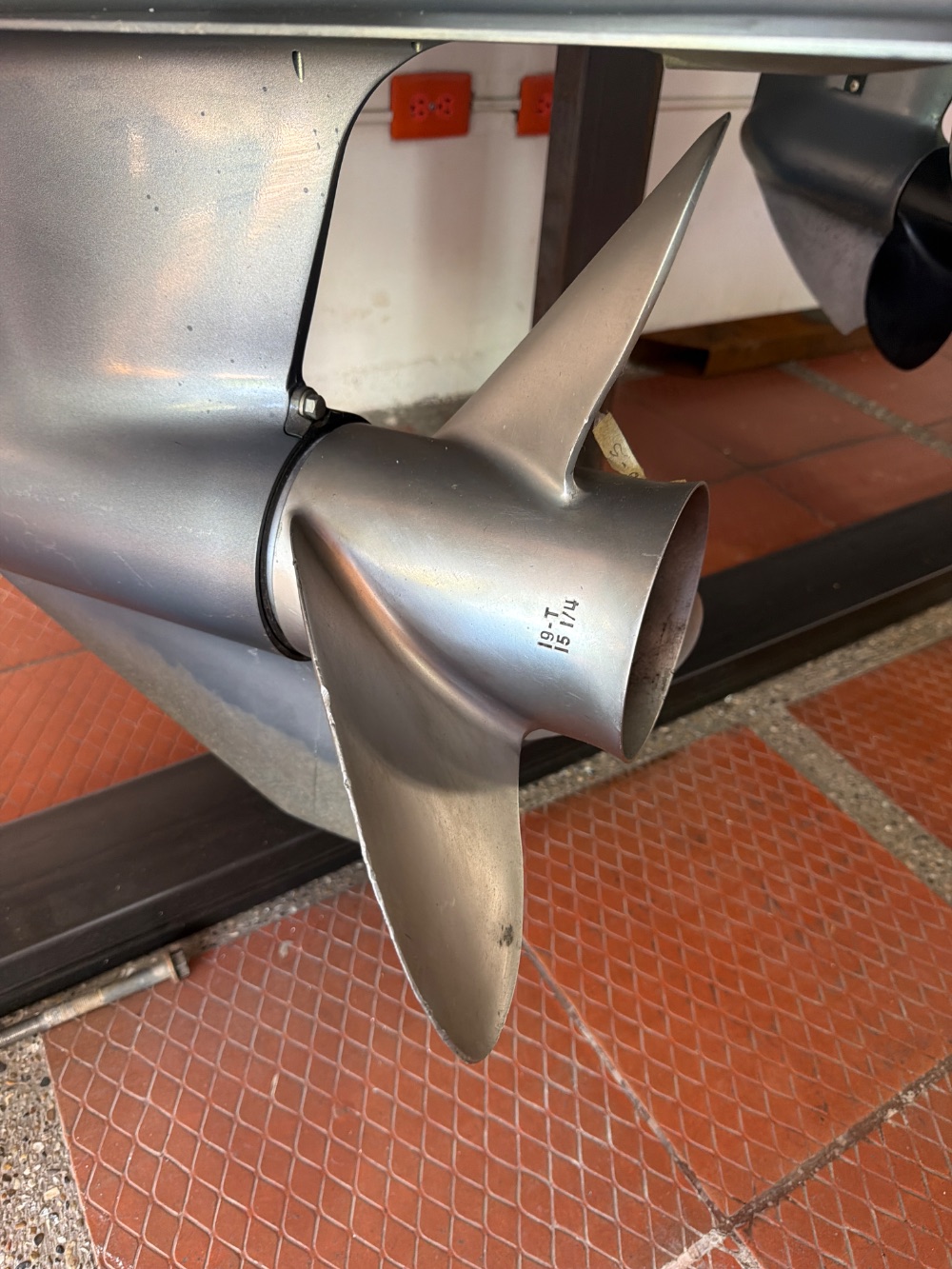 Motor fuera de borda Yamaha 300 V6 4.2L — foto 2