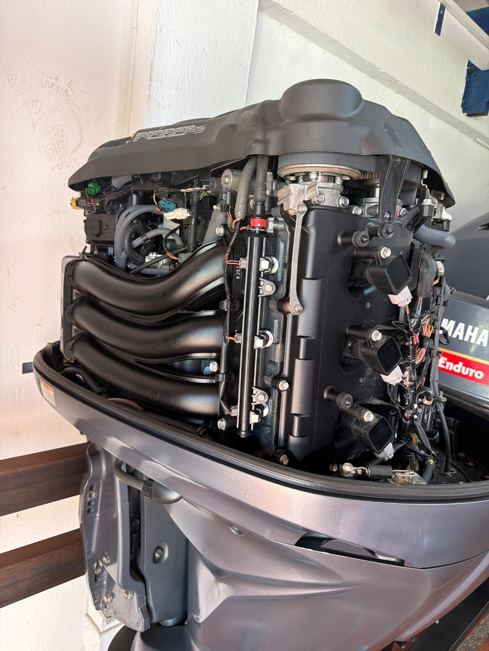 Motor fuera de borda Yamaha 300 V6 4.2L — foto 7