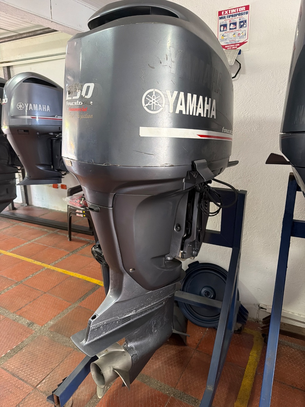Motor fuera de borda Yamaha 250HP Yamaha