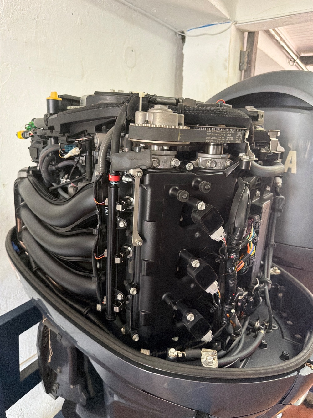 Motor fuera de borda Yamaha 300 V6 4.2L — foto 4