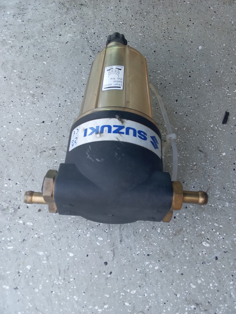 Filtro separador de agua/combustible Suzuki — foto 2