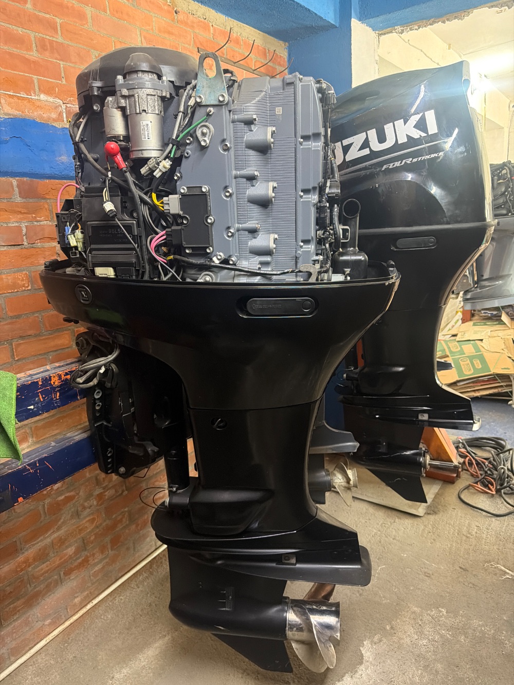 Motor Suzuki 150 HP 4T — foto 2