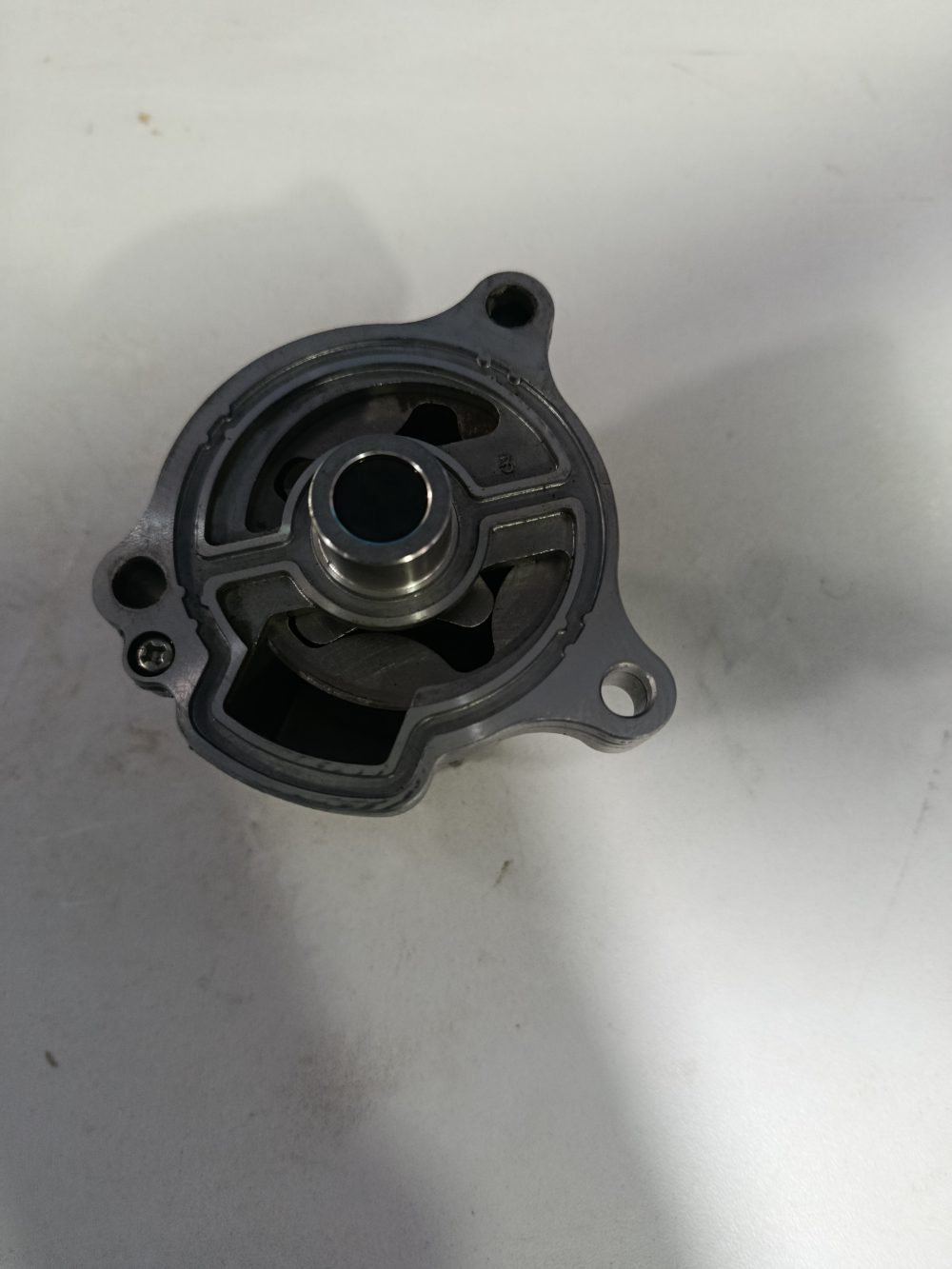 Bomba de aceite Suzuki 115HP — foto 3