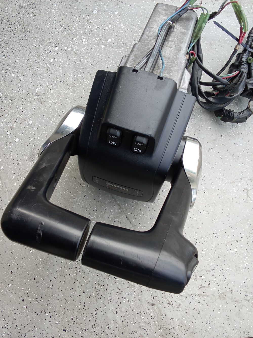 Caja de mando mecánica doble Yamaha 250HP — foto 2