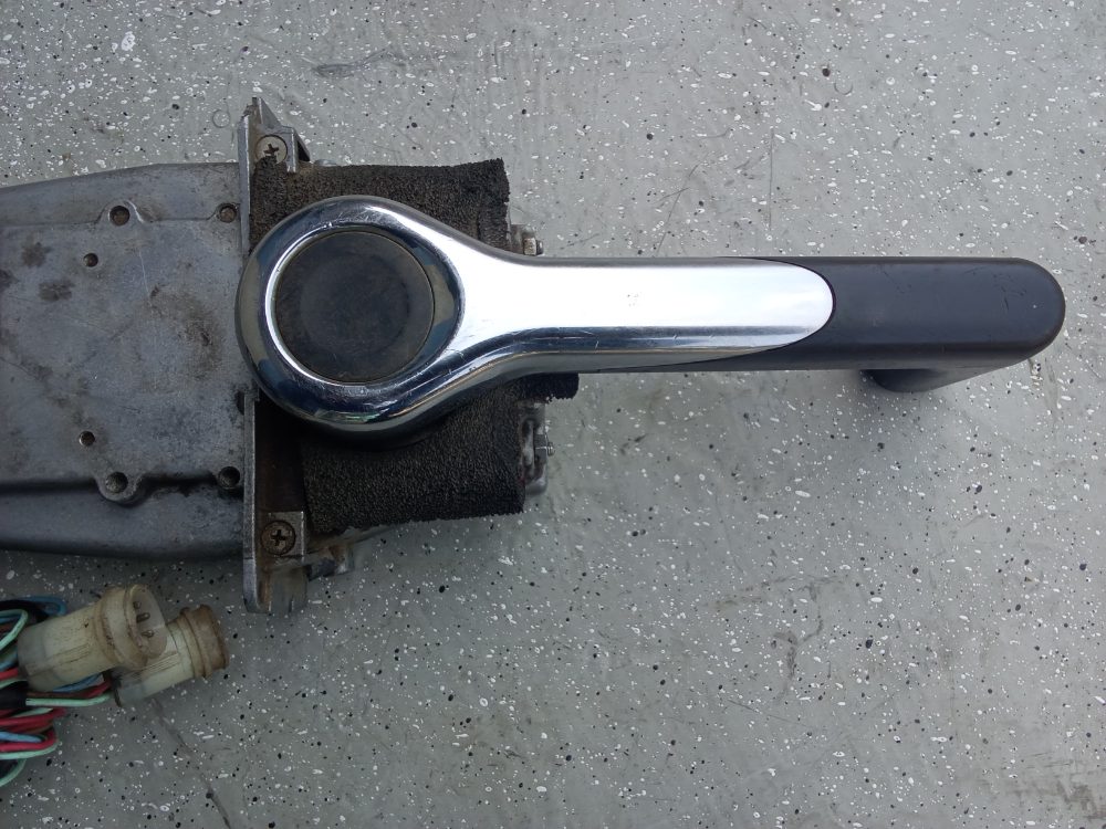 Caja de mando mecánica sencilla Yamaha 250HP — foto 3