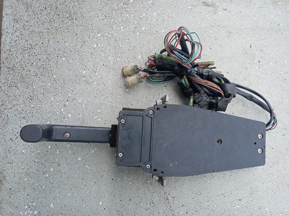 Caja de mando mecánica sencilla Yamaha 250HP — foto 4