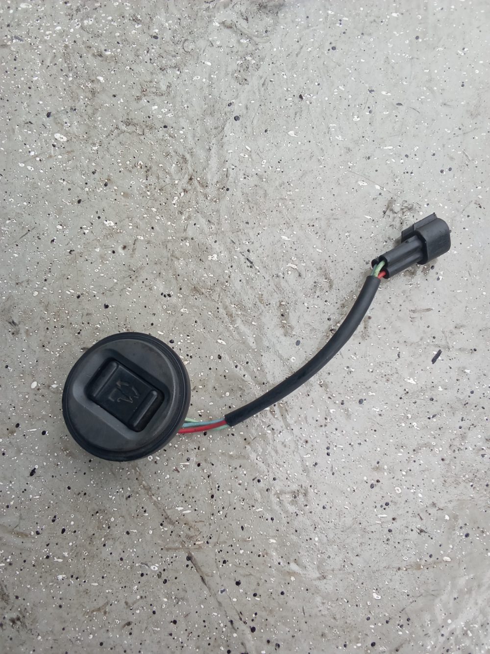 Botón power trim Yamaha 200 2T — foto 2
