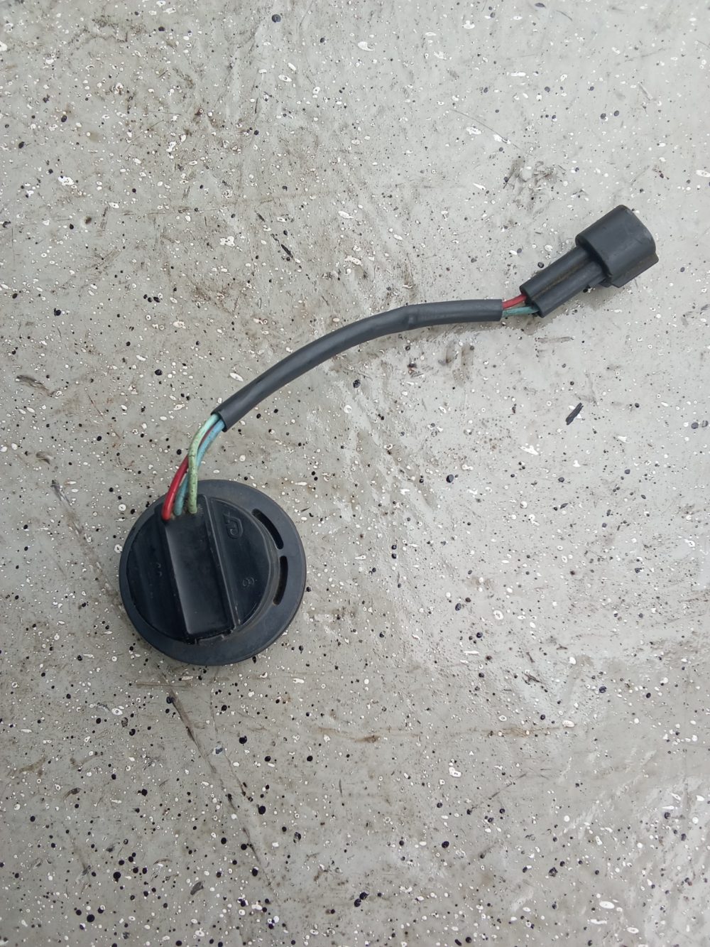 Botón power trim Yamaha 200 2T — foto 3