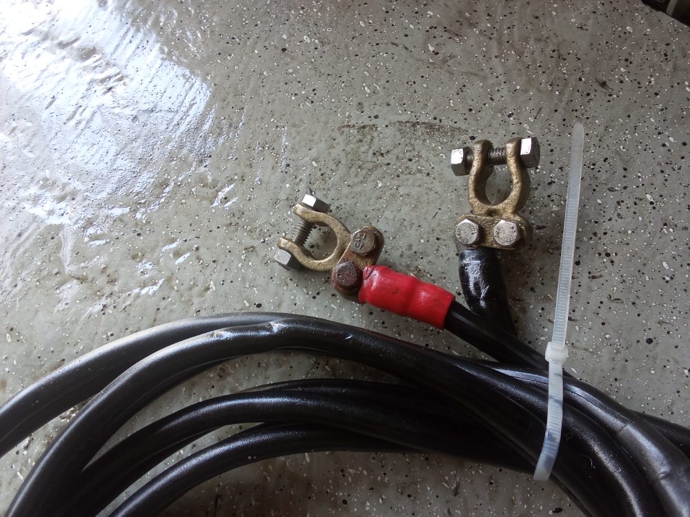 Cable de batería con terminales — foto 2