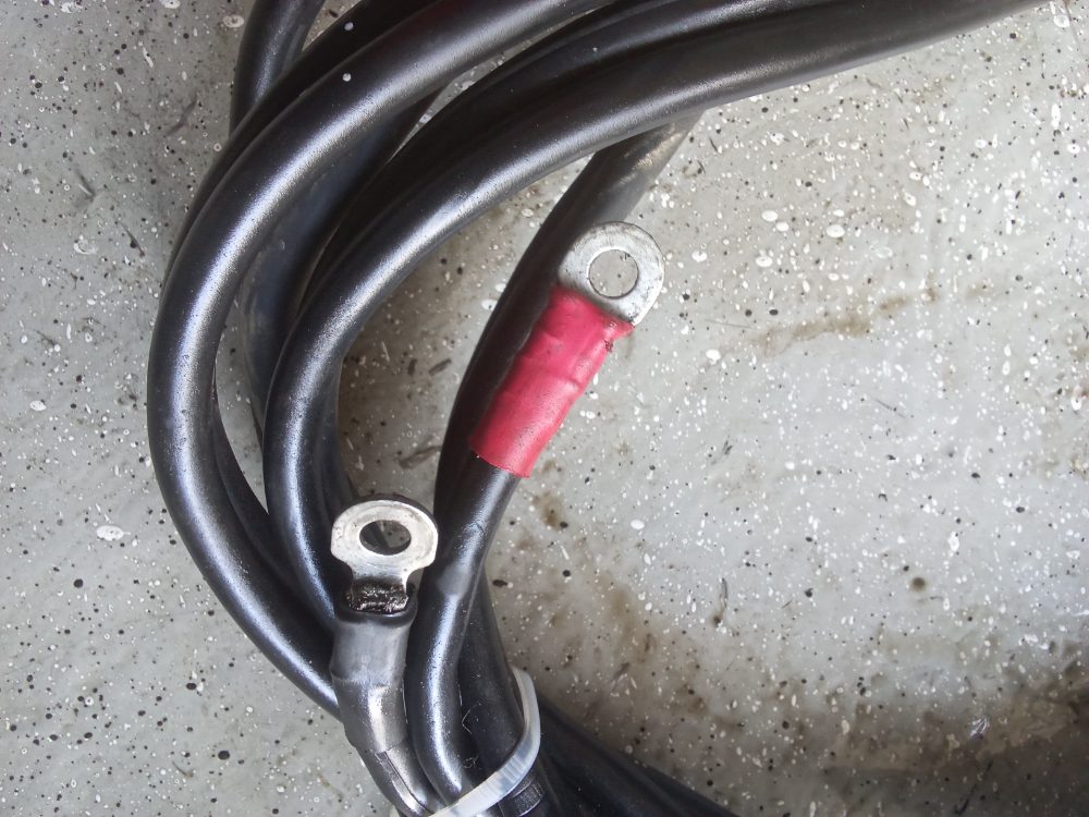Cable de batería con terminales — foto 3