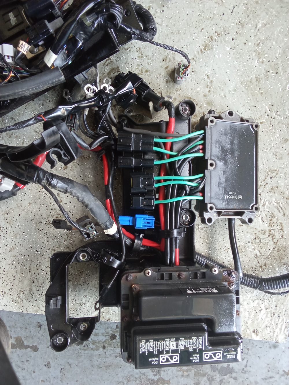 Arnés de cableado de motor fuera de borda con conectores y sensores — foto 2