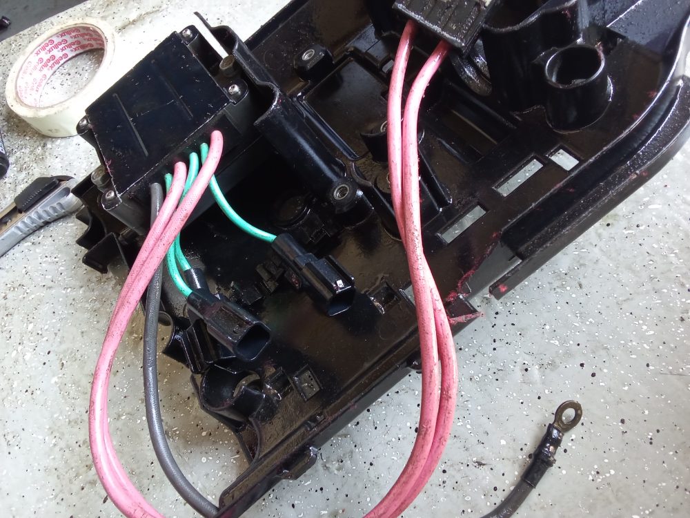 Regulador + Base plástica Yamaha 300 — foto 3