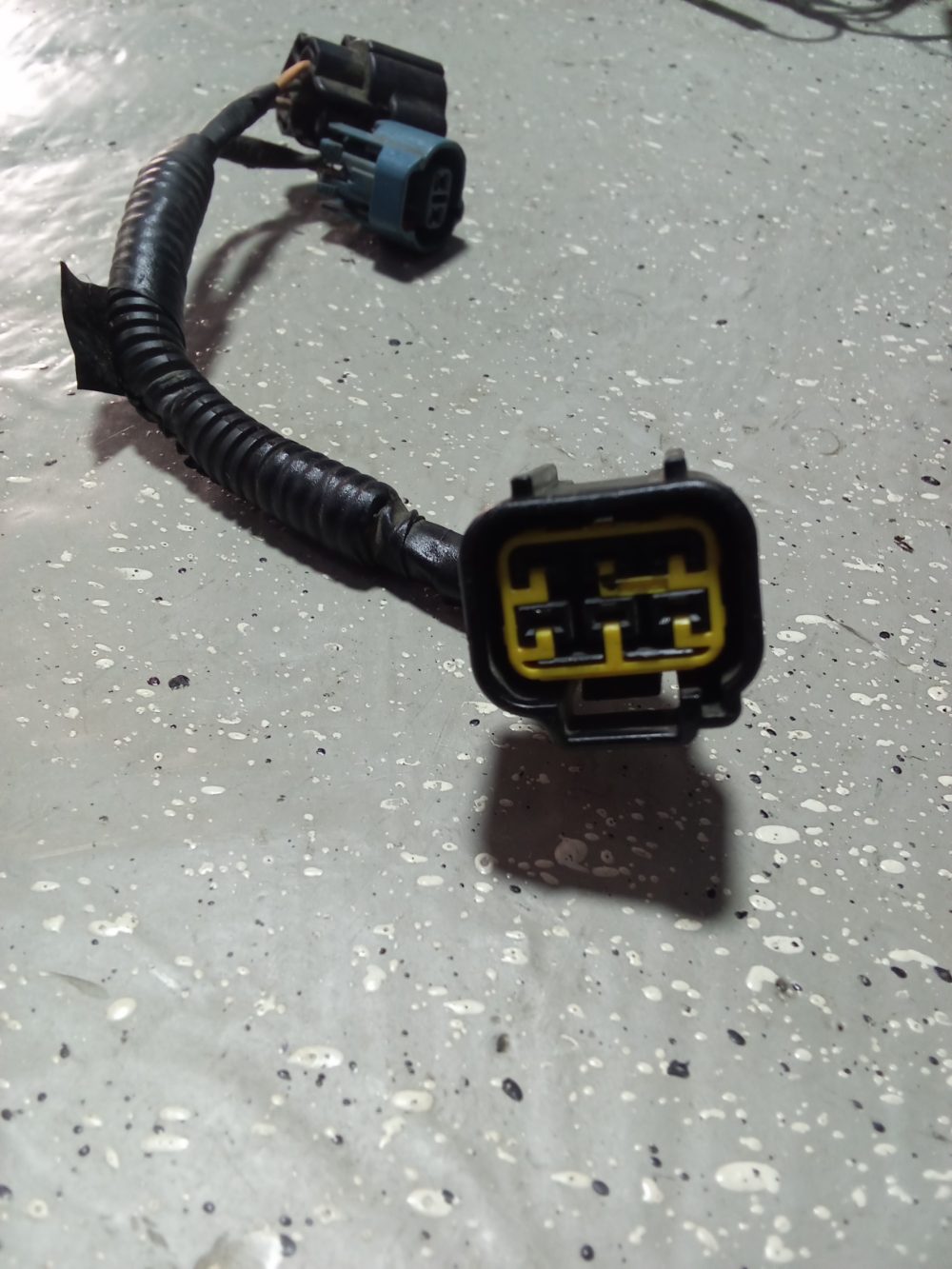 Conector para el cuerpo de aceleracion — foto 2