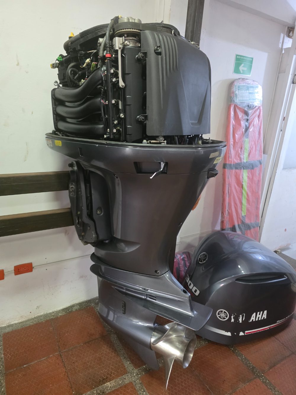 Motor fuera de borda Yamaha 300 HP