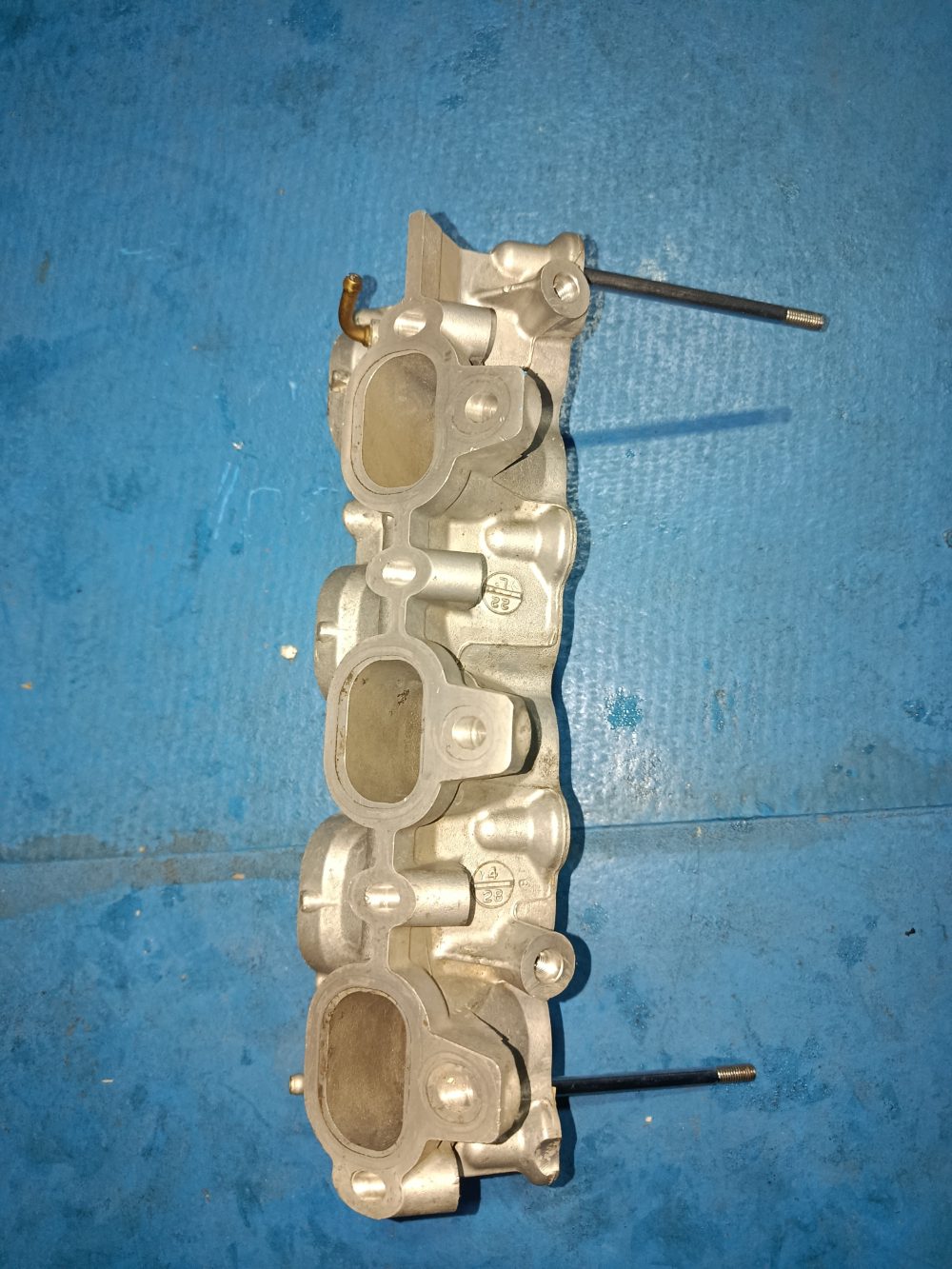 Base de admisión Suzuki 200 — foto 3