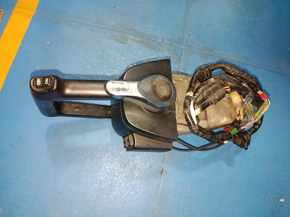 Caja de mando de Guayas para Yamaha 250HP