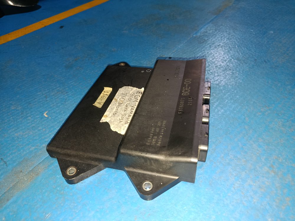 ECM YAMAHA 300  710-HORAS — foto 3
