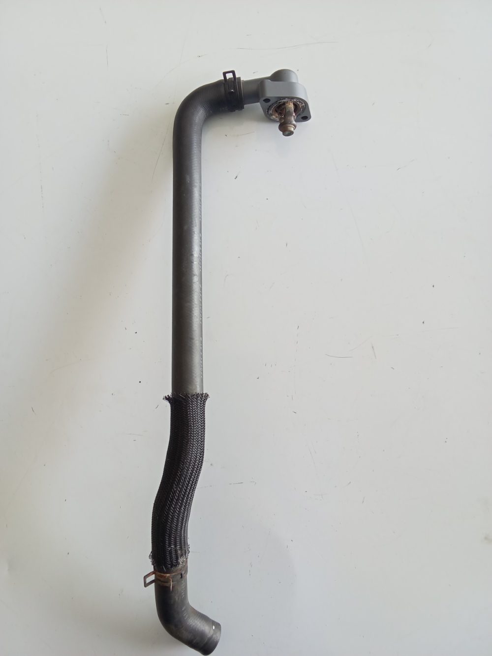 Manguera de retorno de agua de enfriamiento (con tapa / brida del termostato)