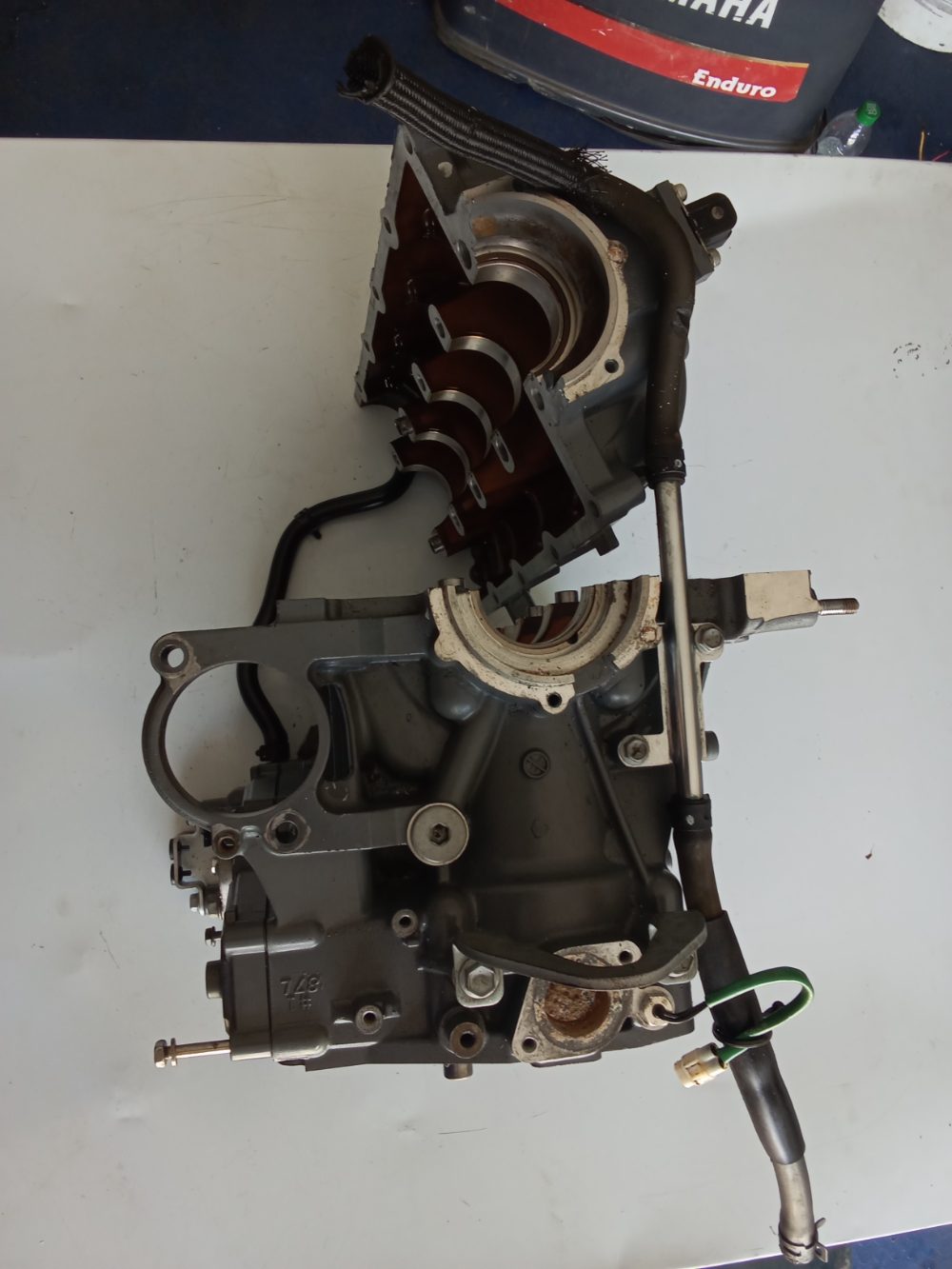 Bloque de cilindros y tapa carter Suzuki 90Hp B — foto 2