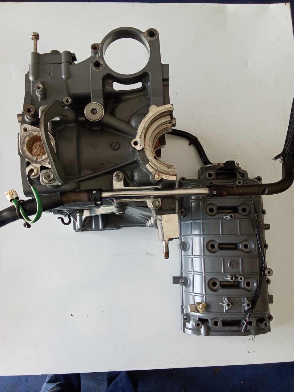 Bloque de cilindros y tapa carter Suzuki 90Hp B — foto 5