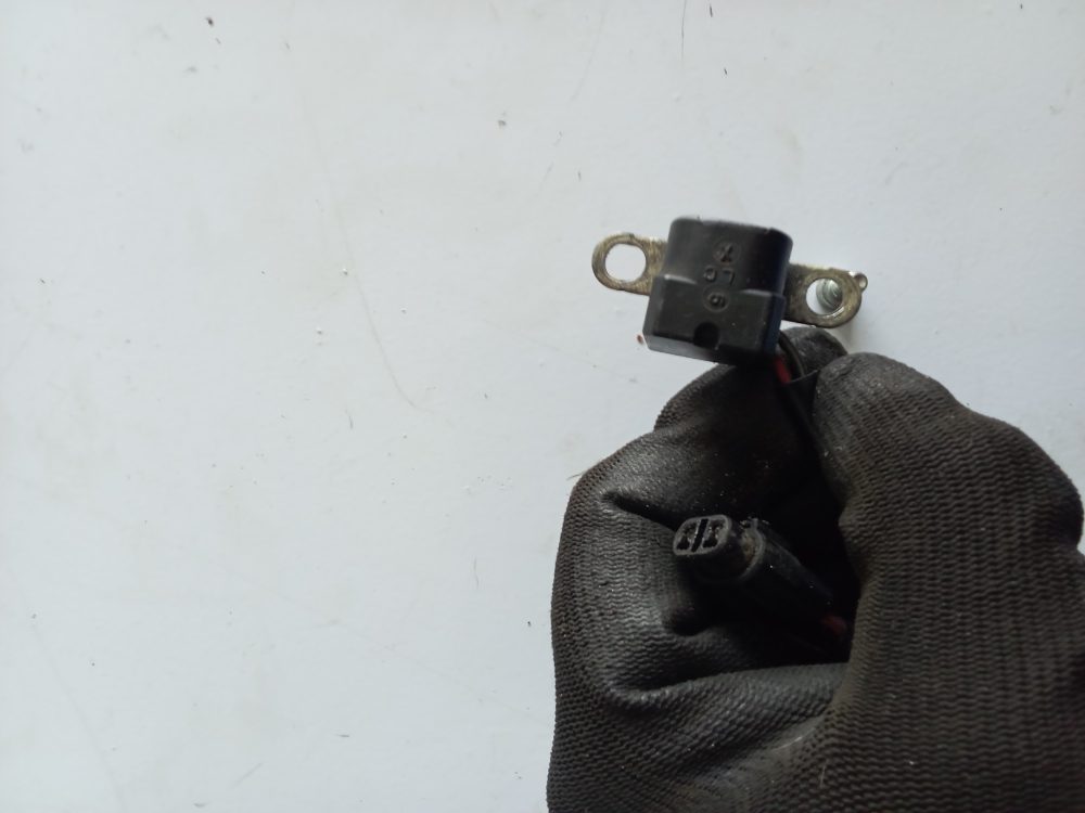 Sensor de pulsosuzuki 90 HP 4T B — foto 3