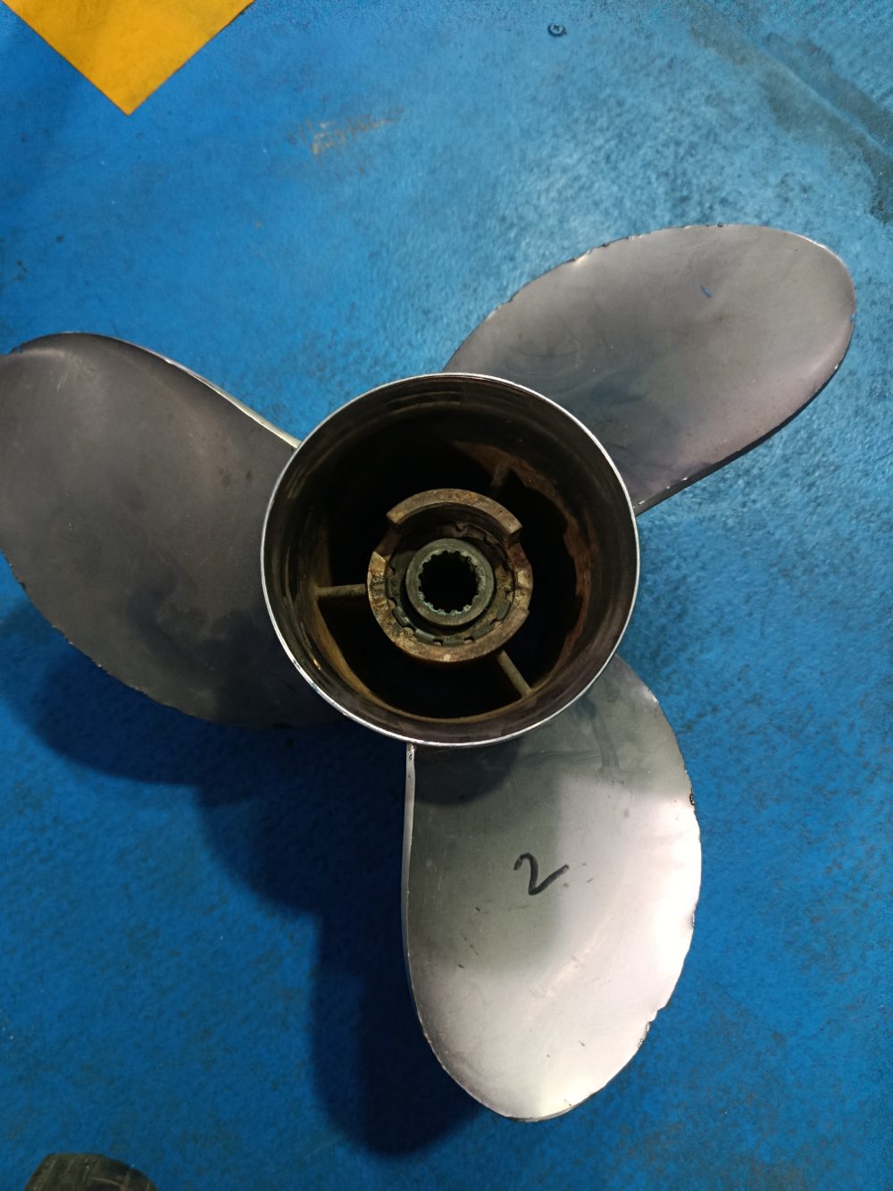 Hélice/propela izquierda para Yamaha 150HP PASO 17 — foto 2