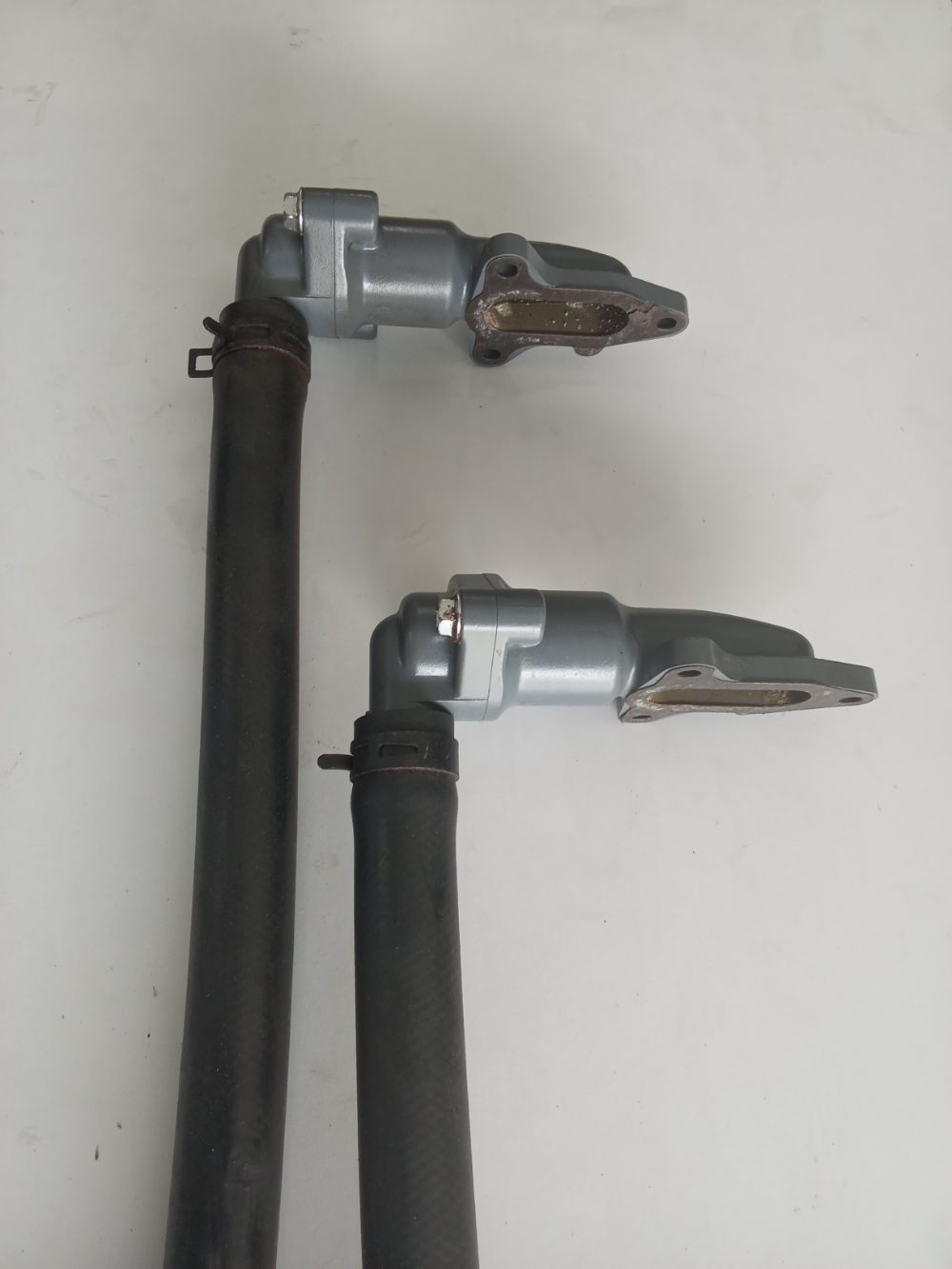 Manguera de refrigeración con bases/cubierta de termostato — foto 3