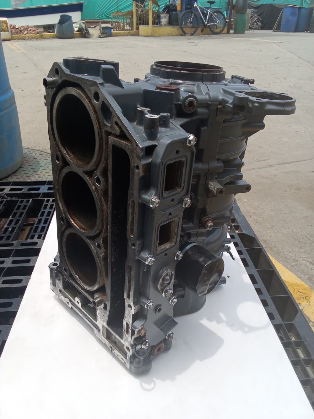 Bloque Suzuki 250HP — foto 2