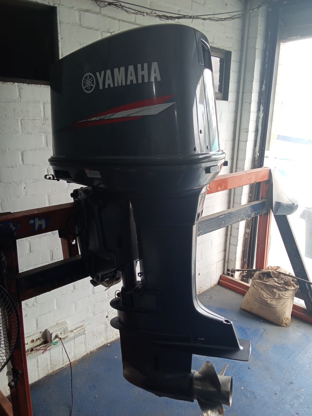 Motor fuera de borda Yamaha 200HP 2t — foto 4