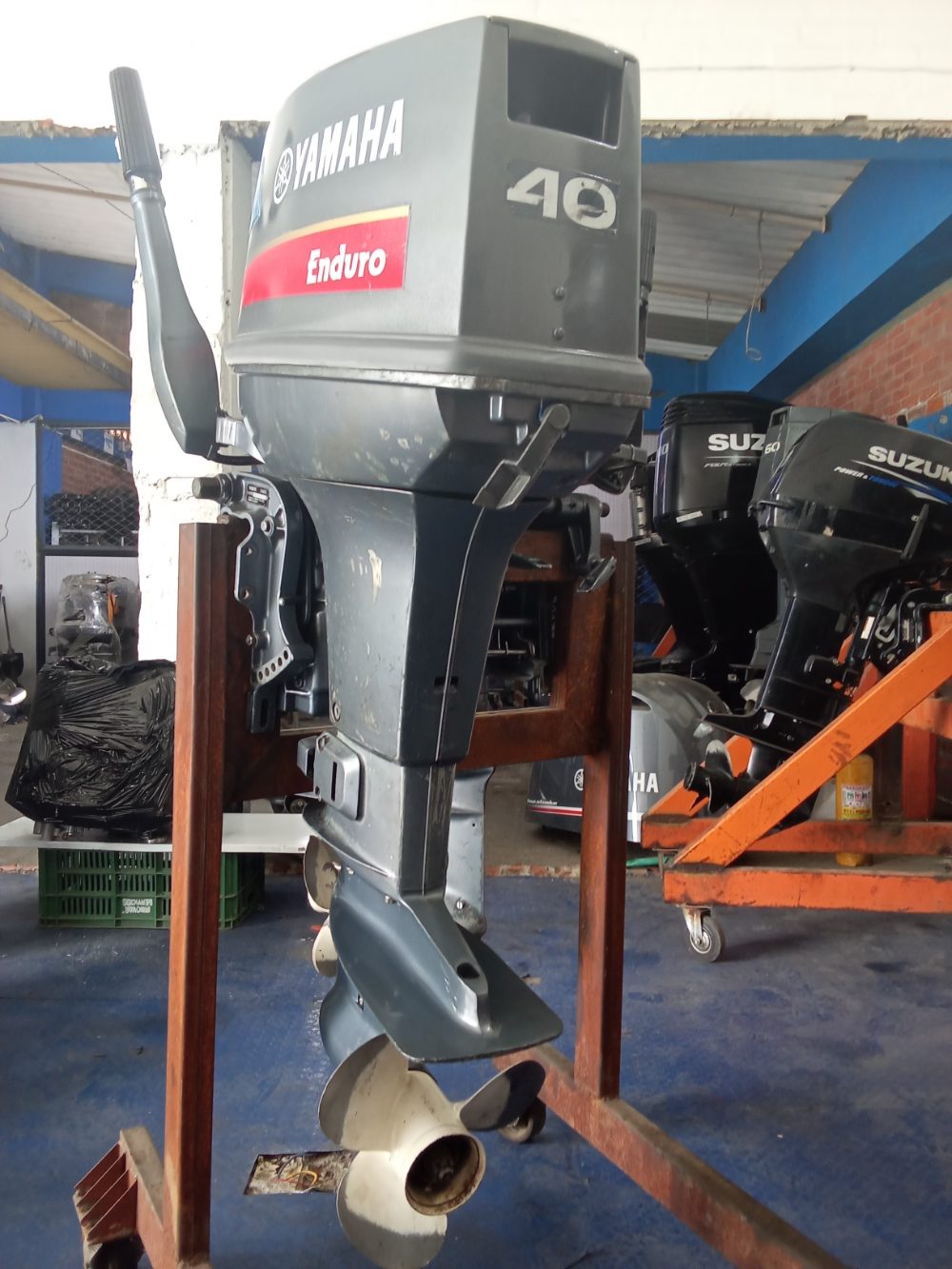 Motor fuera de borda Yamaha 40HP 2T