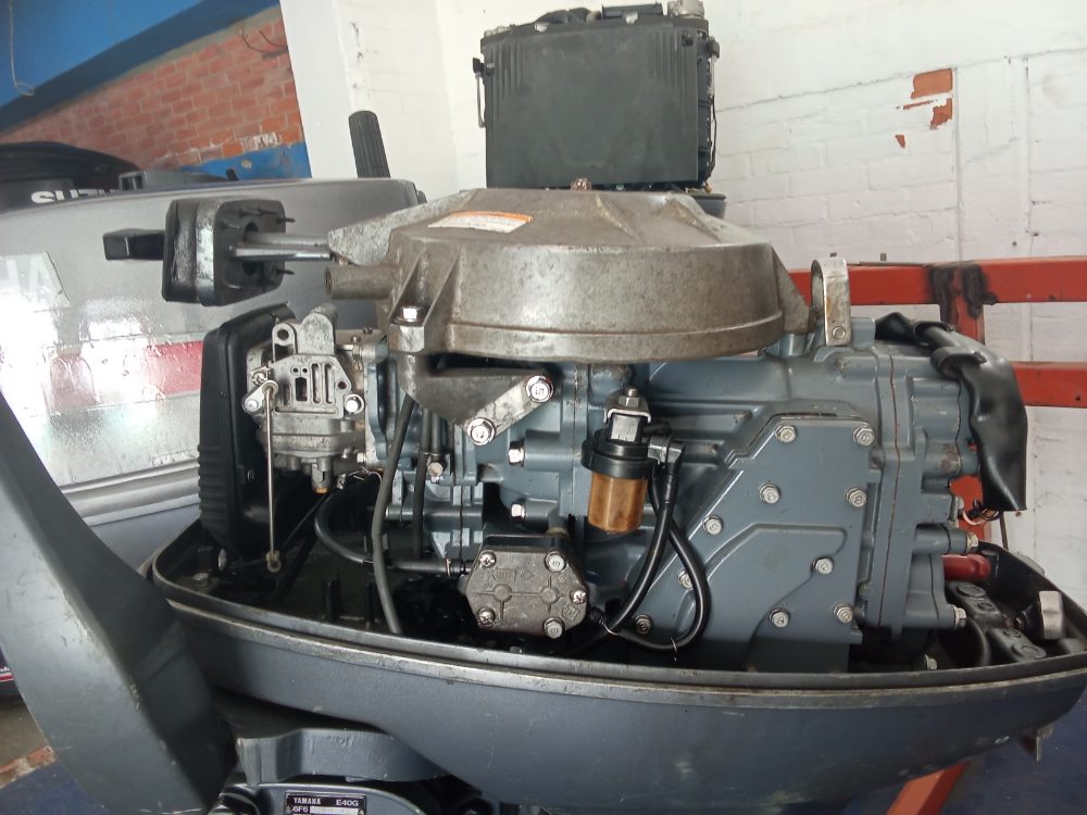 Motor fuera de borda Yamaha 40HP 2T — foto 5
