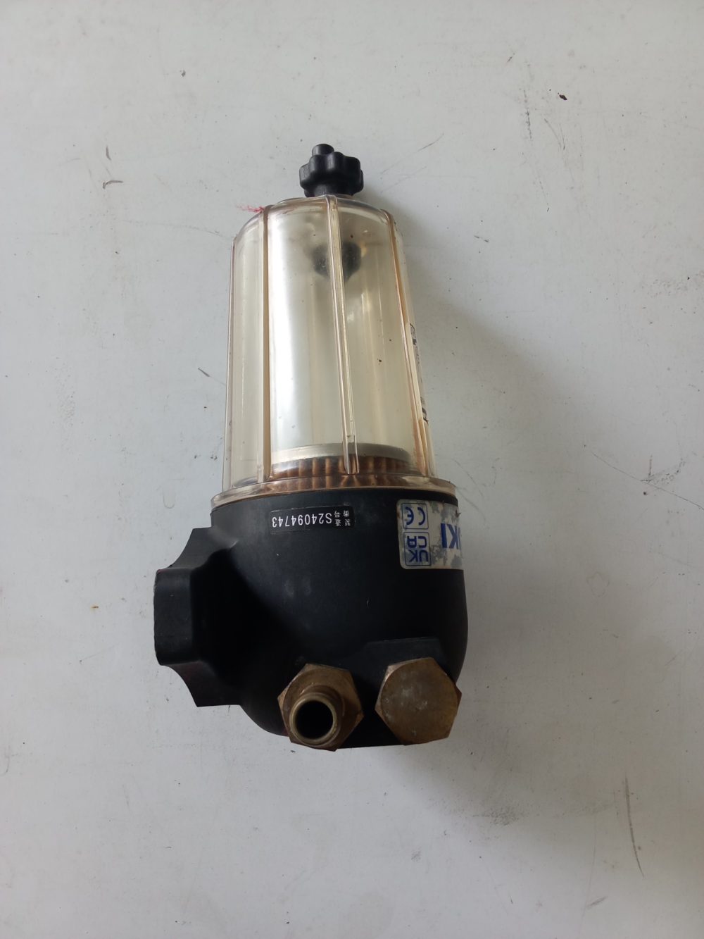 Filltro separador de agua y gasolina original de Suzuki Marine — foto 3