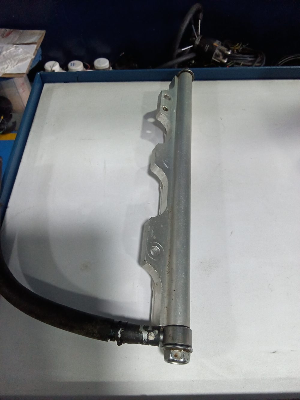 Riel de inyectores de combustible suzuki 115hp modelo viejo — foto 2