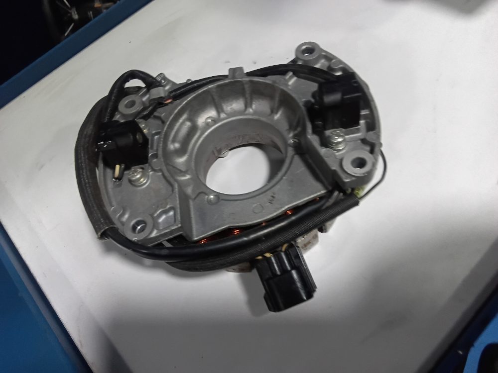 Estator yamaha 100HP — foto 2