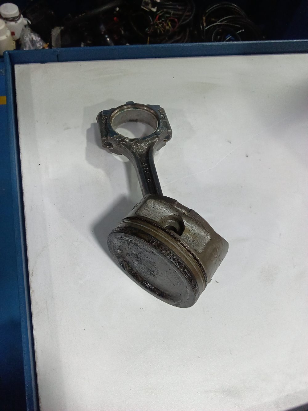 Pistón con biela yamaha 100HP