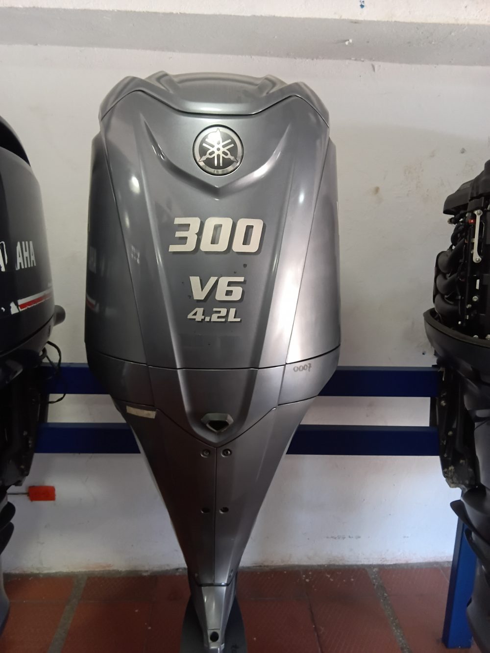 Pareja de Yamaha 300 V6 4.2L