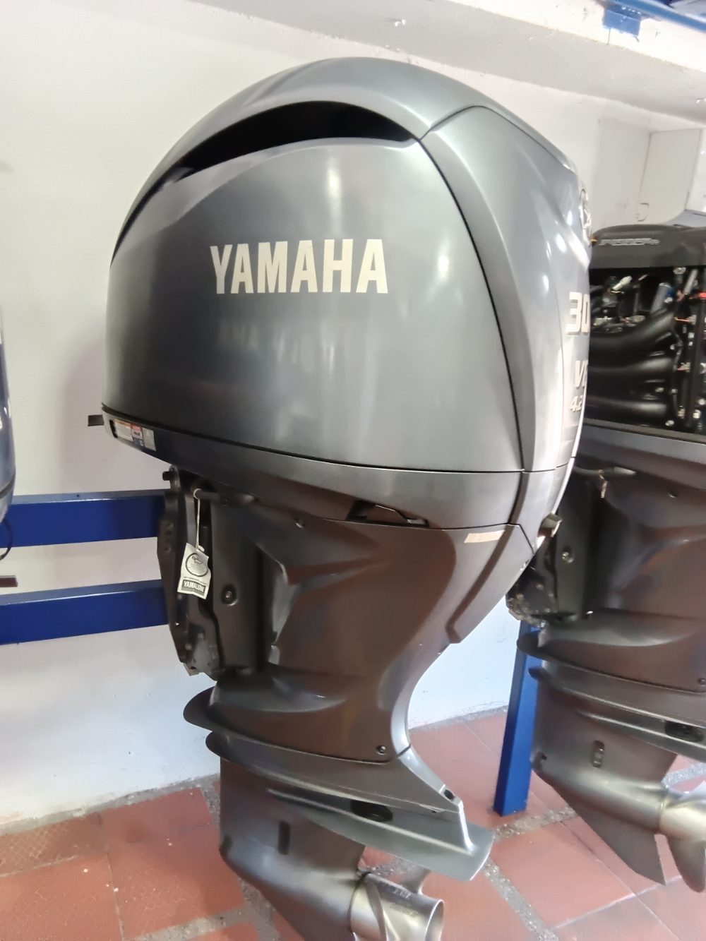 Pareja de Yamaha 300 V6 4.2L — foto 2